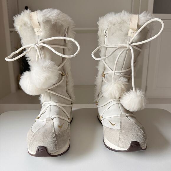 Vintage Y2K Nike Air Pom Pom Suede Satin Faux Fur Snow Boots Size 7.5 - Picture 2 of 7